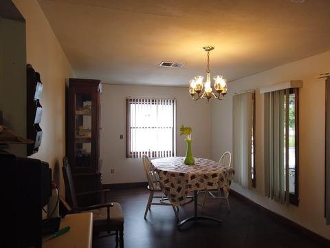 55 Fredette St, Springfield, MA 01109 photo 4