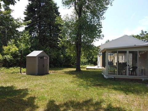 55 Fredette St, Springfield, MA 01109 photo 3