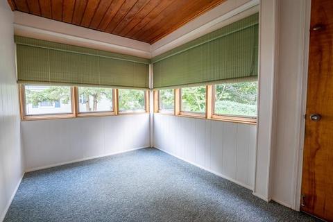 70 Balboa Dr, Springfield, MA 01119 photo 14