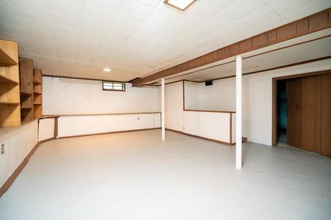70 Balboa Dr, Springfield, MA 01119 photo 15