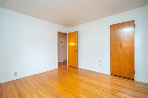 70 Balboa Dr, Springfield, MA 01119 photo 10