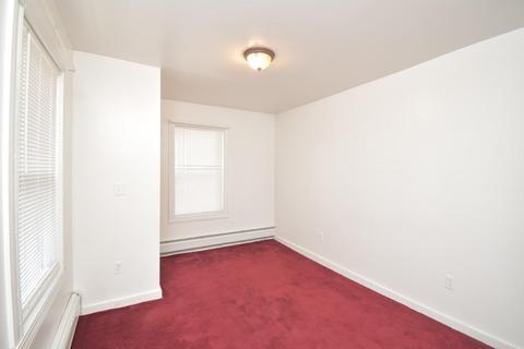 65 Washburn St, Springfield, MA 01107 photo 23