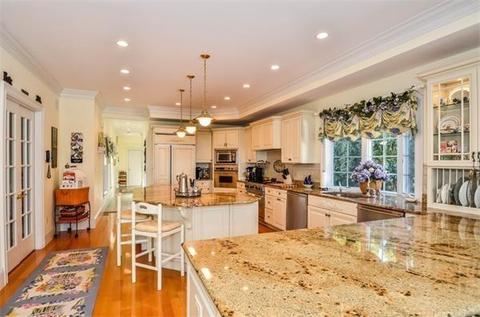 5 Pine Tree Dr, Buzzards Bay, MA 02532 photo 5