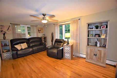 58 Appleton Rd, Auburn, MA 01501 photo 4
