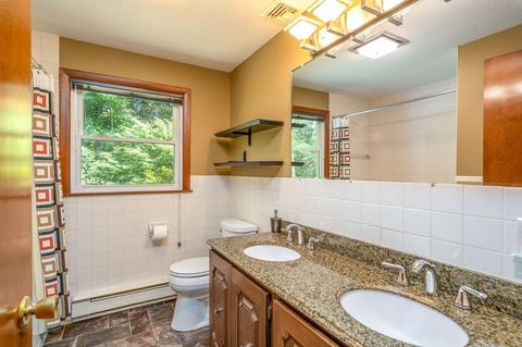 35 Westview Ter, Easthampton, MA 01027 photo 10