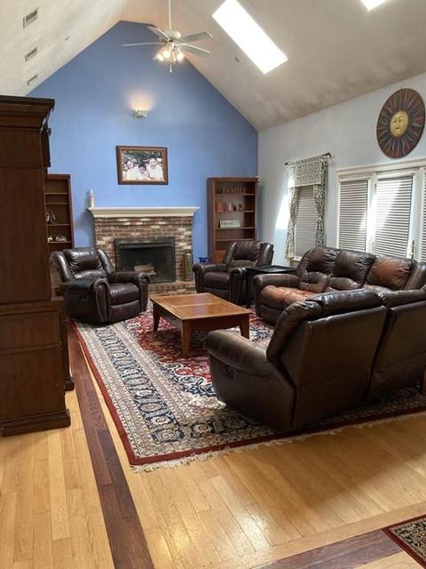 31 Frontier Dr, Walpole, MA 02081 photo 5