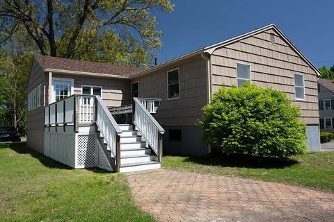 10 Beacon St, Reading, MA 01867 photo 2
