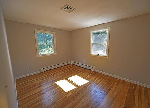 10 Beacon St, Reading, MA 01867 photo 10