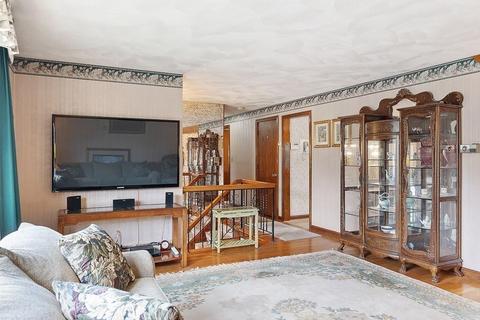15 Eastern Ave, Stoneham, MA 02180 photo 11