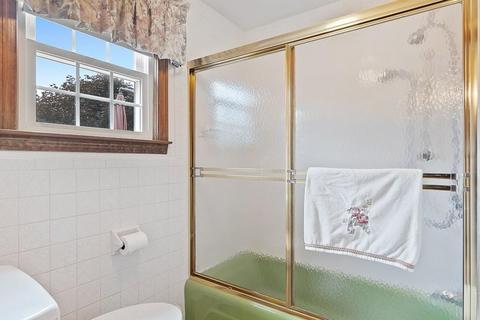 15 Eastern Ave, Stoneham, MA 02180 photo 18