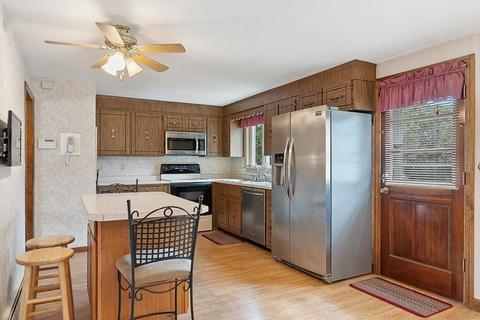 15 Eastern Ave, Stoneham, MA 02180 photo 14