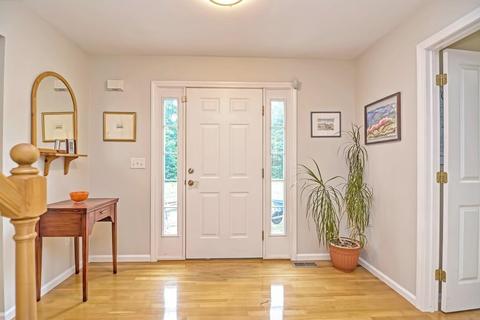 95 Maple St, Stow, MA 01775 photo 2