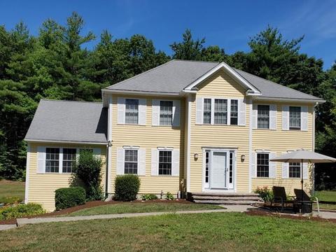 95 Maple St, Stow, MA 01775 photo 1
