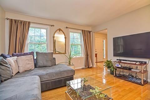95 Maple St, Stow, MA 01775 photo 5
