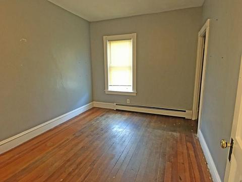 140 Mcgowan St, Fall River, MA 02723 photo 17