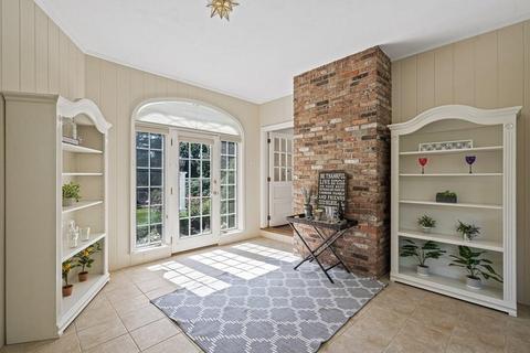 115 Dascomb Rd, Andover, MA 01810 photo 3