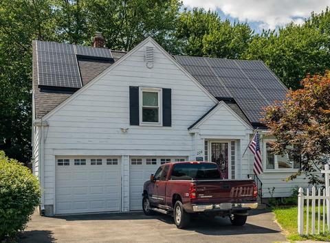 228 Redlands St, Springfield, MA 01104 photo 2
