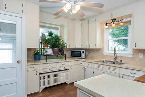 228 Redlands St, Springfield, MA 01104 photo 7