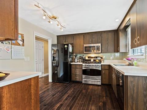 78 Standish Rd, Needham, MA 02492 photo 5