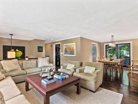 78 Standish Rd, Needham, MA 02492 photo 3