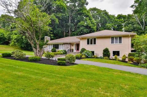 44 Barbara Ln, Milton, MA 02186 photo 2