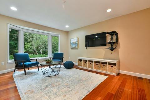44 Barbara Ln, Milton, MA 02186 photo 12