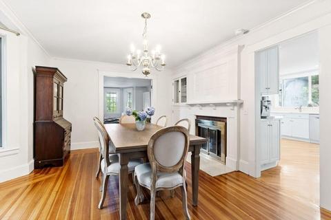 20 Norfolk St, Needham, MA 02492 photo 8
