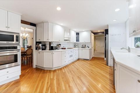 20 Norfolk St, Needham, MA 02492 photo 9