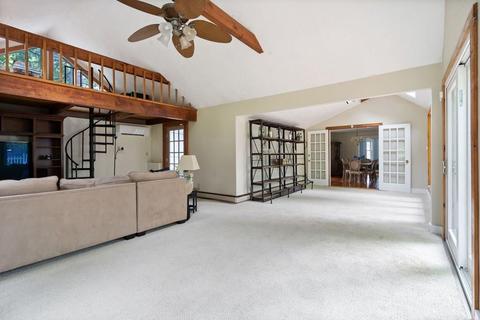 20 Norfolk St, Needham, MA 02492 photo 5