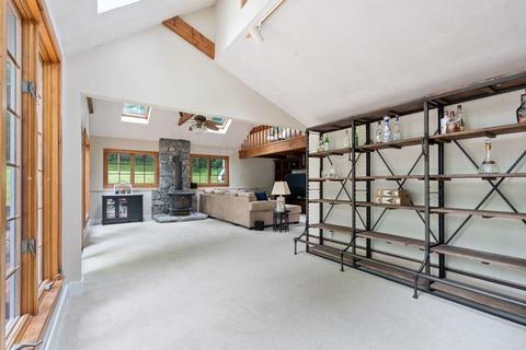 20 Norfolk St, Needham, MA 02492 photo 4