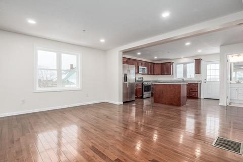 15 Ridge St, Worcester, MA 01604 photo 12