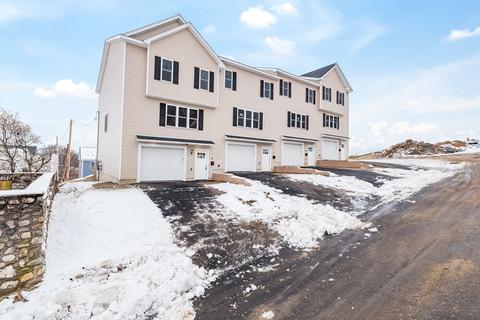 15 Ridge St, Worcester, MA 01604 photo 2