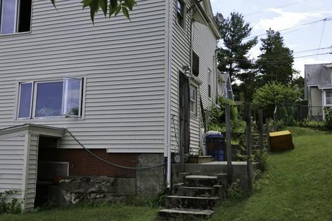 51 Proctor St, Worcester, MA 01606 photo 4