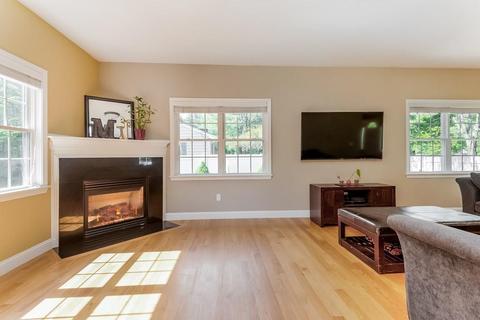 1 Maybury Rd, Maynard, MA 01754 photo 4
