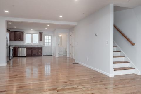 11 Ridge St, Worcester, MA 01604 photo 9