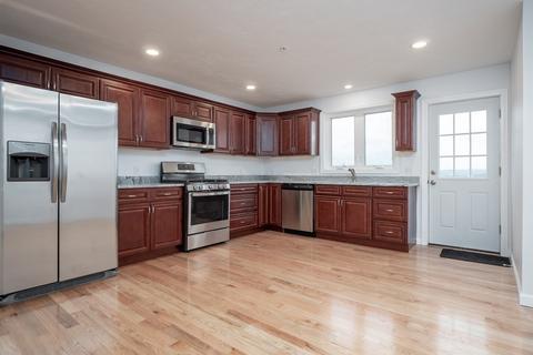 11 Ridge St, Worcester, MA 01604 photo 5