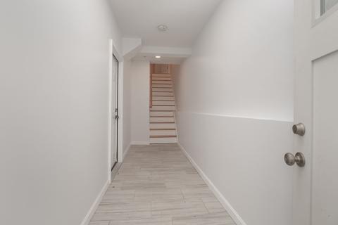 11 Ridge St, Worcester, MA 01604 photo 4