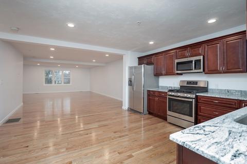 11 Ridge St, Worcester, MA 01604 photo 8