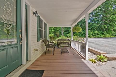 1 Taft Ave, Mendon, MA 01756 photo 8