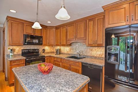 1 Taft Ave, Mendon, MA 01756 photo 20
