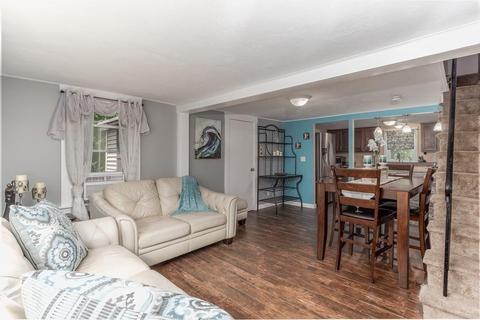 28 Driscoll Ave, Maynard, MA 01754 photo 15
