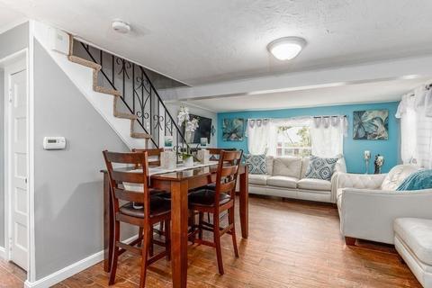 28 Driscoll Ave, Maynard, MA 01754 photo 12