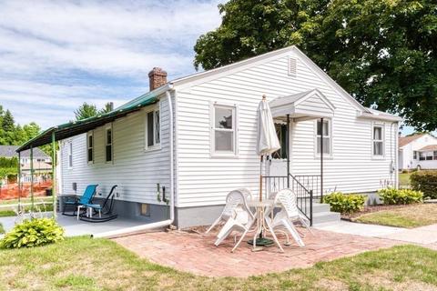 17 Acker Cir, Chicopee, MA 01013 photo 16
