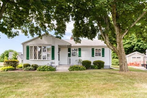 17 Acker Cir, Chicopee, MA 01013 photo 1