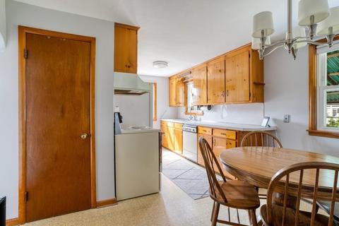 17 Acker Cir, Chicopee, MA 01013 photo 6