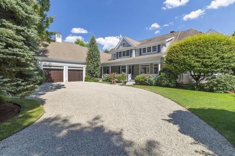 39 Eagle Dr, Mashpee, MA 02649 photo 2