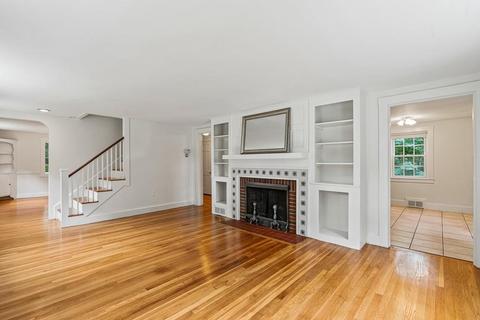 1 Franklin Ter, Reading, MA 01867 photo 5