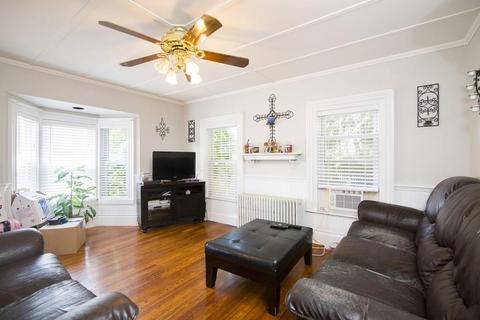 6 Oak St, Gloucester, MA 01930 photo 6