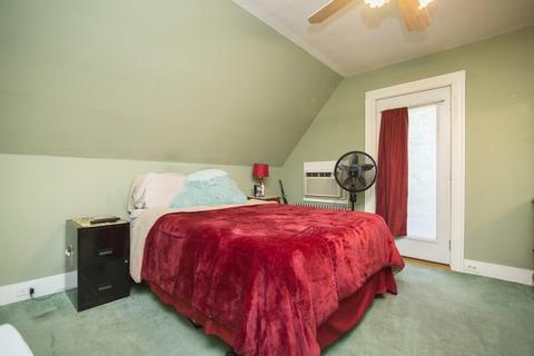 6 Oak St, Gloucester, MA 01930 photo 24