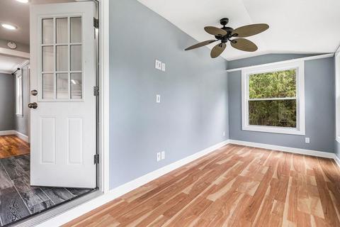 44 Joclyn Ave, Framingham, MA 01701 photo 14